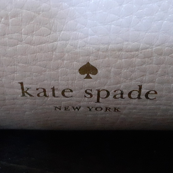 Kate Spade large white tote. - Picture 3 of 6